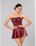 Mini robe bustier bordeaux avec jupe évasée