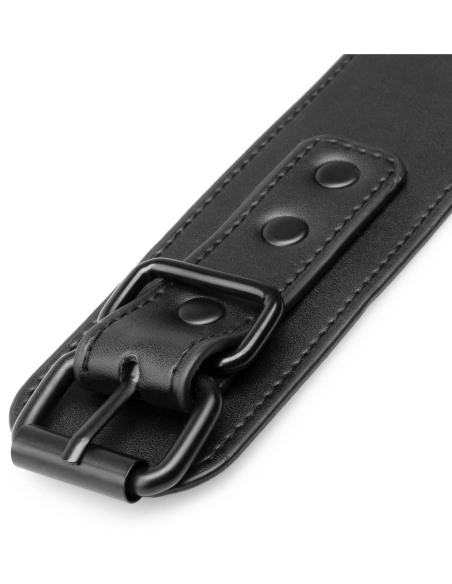 Collier et menottes réglables en simili cuir noir